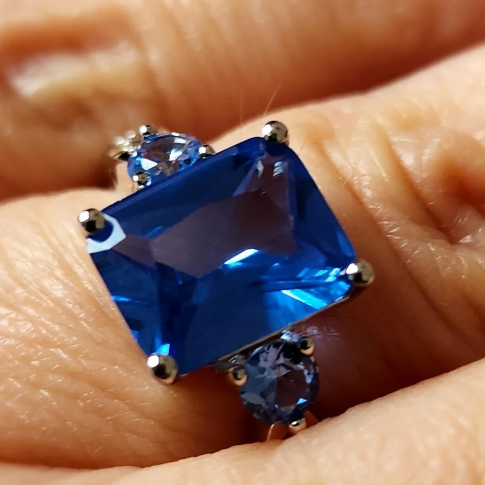 NWT 3.90CT LAB CREATED BLUE SPINEL WITH .04CTW WHITE ZIRCON RHODIUM‎ OVER SS